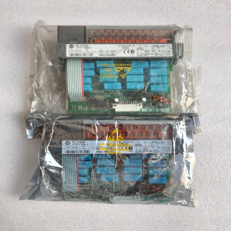 Allen-Bradley 1746-OB16 SLC 500 16-Point 24V DC Source Output Module thumbnail 7049